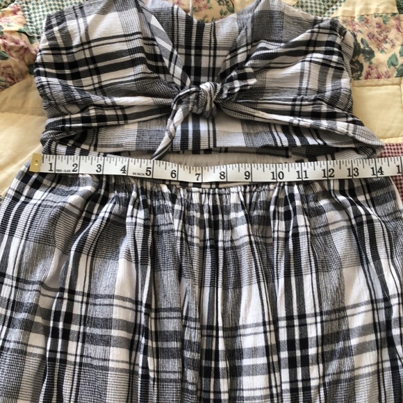 Spaghetti Strap Cut Out Checked Midi Dress - Picture 6 of 8